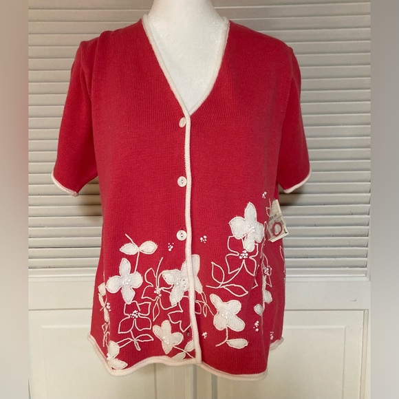 NWT Susan Bristol Embroidered Floral Sweater Size Large - Picture 2 of 8